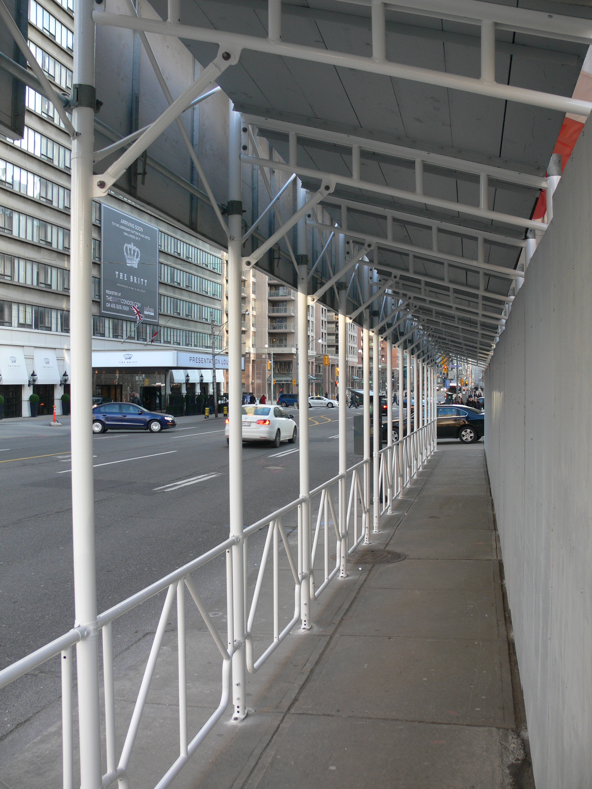 Airy Covered Walkway | The Fence People